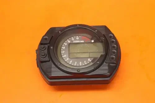 04-05 KAWASAKI NINJA ZX10R OEM SPEEDO TACH GAUGES DISPLAY CLUSTER SPEEDOMETER