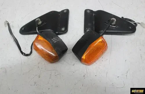 95 TRIUMPH SPEED TRIPLE 900 FRONT LEFT RIGHT TURN SIGNALS LIGHT INDICATORS