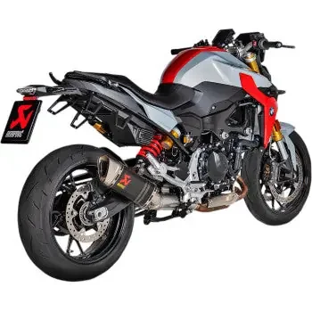 Akrapovic Slip-On Line Muffler for 2020 – 2023 BMW F 900 XR / F 900 R ~ 1811-4056; Carbon Fiber, Size One Size (CFOS)