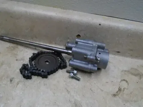 Honda GL1200 GOLDWING ASPENCADE Engine Oil Pump 1986 HB517