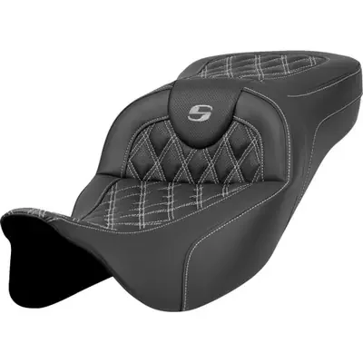 Saddlemen 2008 Harley-Davidson Screamin‘ Eagle Road King FLHRSE4 Extended Reach Roadsofa Seat – Lattice Stitch – Silver Stitch – without Backrest – FL ‘08-‘24