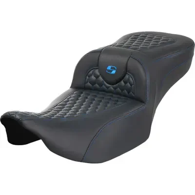 Saddlemen 2023-2024 Harley-Davidson CVO Street Glide FLHXSE Roadsofa Extended Reach Seat – without Backrest – Honeycomb – Blue Stitch – FLTR/FLHX ‘23-‘24