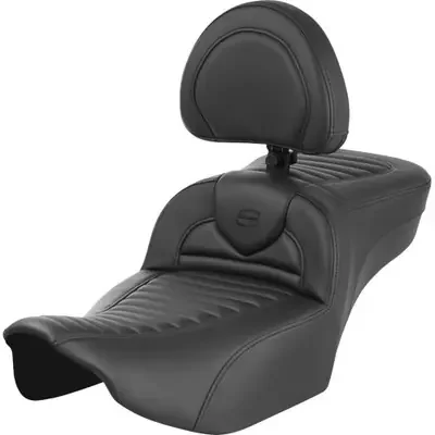 Saddlemen 2024 Harley-Davidson Road Glide Custom FLTRX Roadsofa Extended Reach Seat – with Backrest – Tuck-n-Roll – FLTR/FLHX ‘23-‘24