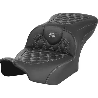 Saddlemen 2024 Harley-Davidson Road Glide Custom FLTRX RoadSofa Seat – without Backrest – Carbon Fiber – Lattice Stitch – Gray Stitch – FLTR/FLHX ‘23-‘24