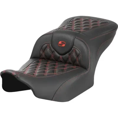 Saddlemen 2024 Harley-Davidson Road Glide Custom FLTRX RoadSofa Seat – without Backrest – Carbon Fiber – Lattice Stitch – Red Stitch – FLTR/FLHX ‘23-‘24